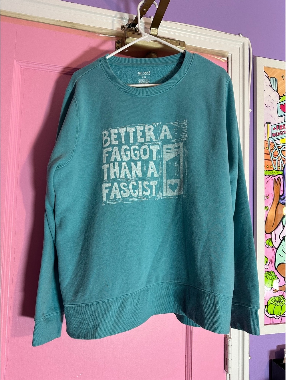Tek Gear XXL sweatshirt with upcycled design